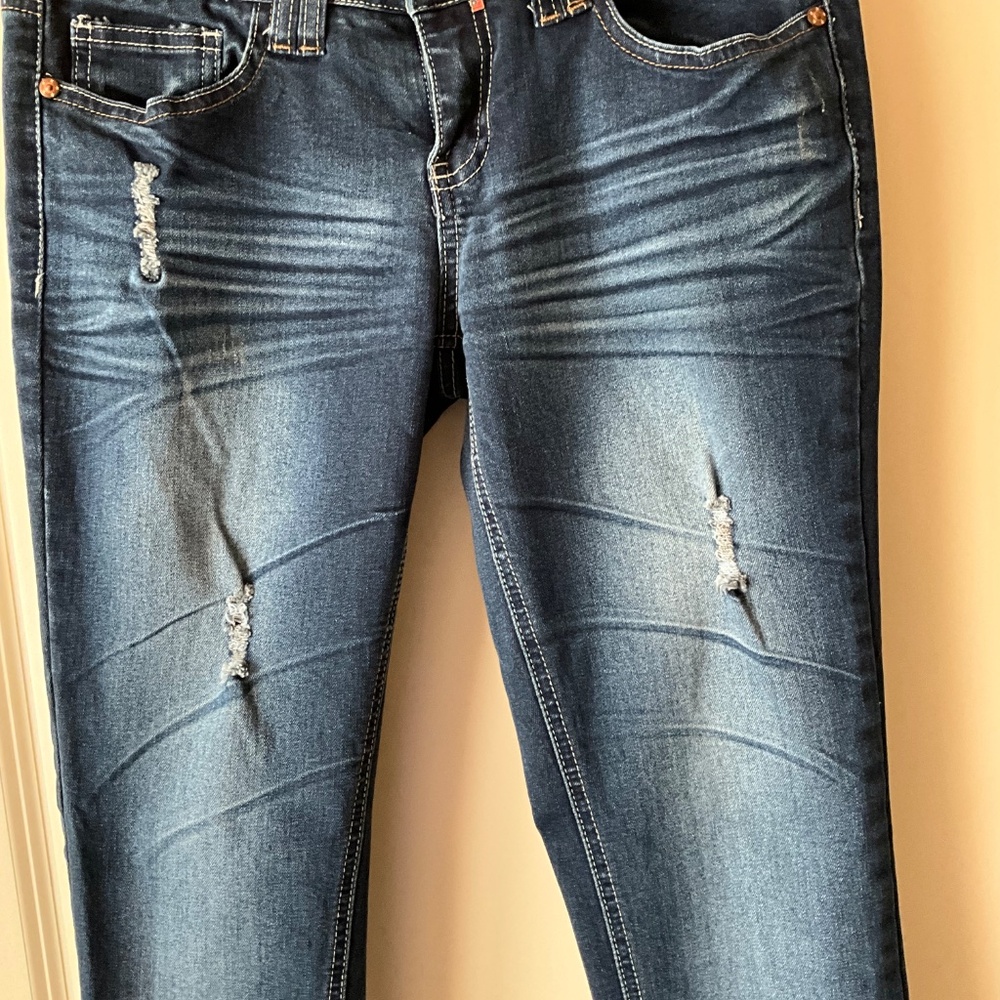 YMI Distressed Jeans size 9 - Picture 2 of 15